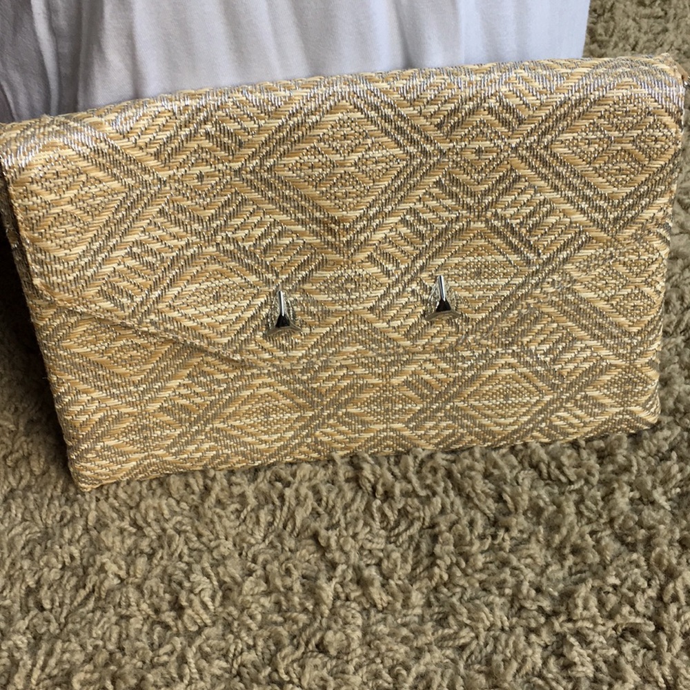 Stella and Dot clutch